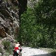 MTB_expedice/2006.07-2-Pyrenees/fotky/113-Pyrenees-Port_de_Cabris-stoupani_Paja_(Vasek_foto).jpg